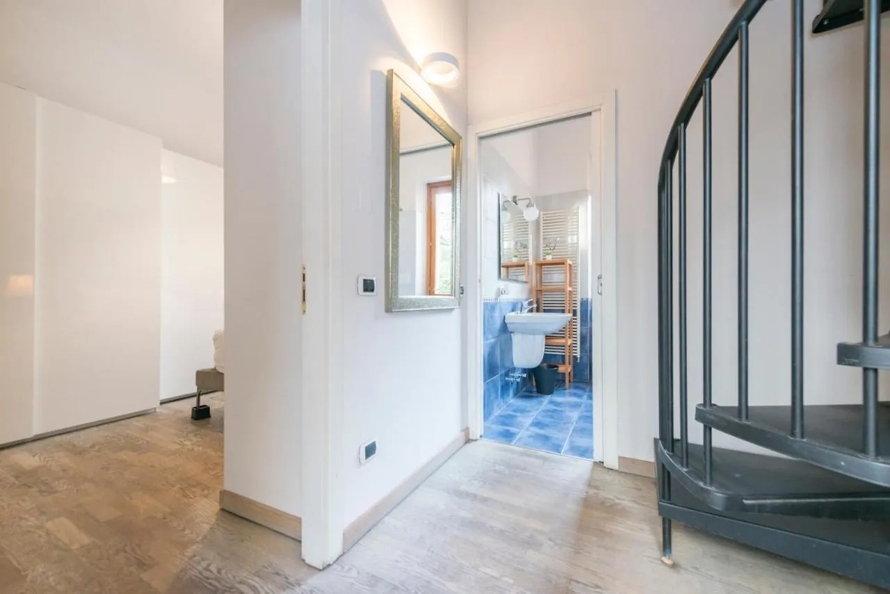 Heart Centre Milan Navigli 3 Levels Apartment